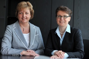 Vorstand (vlnr.: Marina Heller-Vorstandsvorsitzende; Annette Theil-Deininger-Vorstandsmitglied)